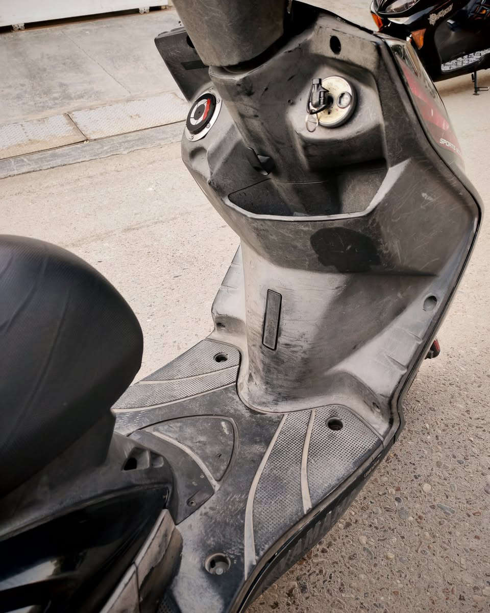 سلام عليكم …
دراجه سكنس فحل للبيع سكليتر خط 

دراجه مزوده بيهة بوشه59:500 دراجه شلعه معدلل كهربائيات كلها شغاله دراجه جديدة نازله رمبه اي نقص مابيها دارجه اكفلها سرقه بيدي منزلها رمبه دهنهة جديد مبدله كلجات رياضي صالنصه رياضيه

العنوان…بغداد الامين الثانيه

ه:***********
