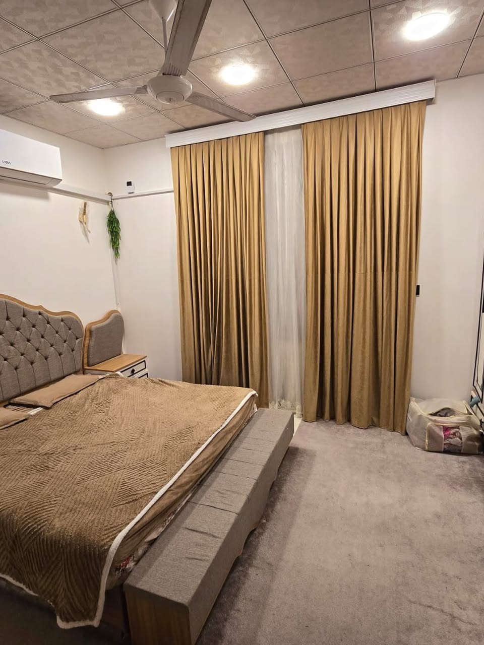 دار سكن للبيع 
حي النداء رقم العقار 54960 
50متر مربع 
بناء درجه اولى 
للاستفسار التواصل على الارقام التاليه 
محمد الربيعي : ***********
سجاد الكعبي : ***********
