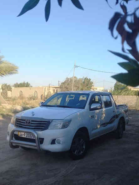 السلام عليكم بيكم 2013 للبيع 
تيوتا 2013 رقم بابل دولي بسمي تحويل ثاني يوم 
سيارمكفوله من صبغ والفتح والتبديل والضربه 
شرط السونار اخوان سياره تخم تاير محرك ما مفتوح وضع شركه لا تنقيص ولا تبخير تأخذ تراي وين ما تريد 
وبعد روحي نرجع ونكول 
ما عندك تجي وتاخذها بلاش كدامك سياره وراعيها 
بخدمتك جميعا 
باقي الاستفسار 
***********
ملاحظة / سياره بيها باردات بسيطات فقط 
شراي تدلل عيوني الك مو بس سيارة 
                                        #الـــــــجمــــيــع
