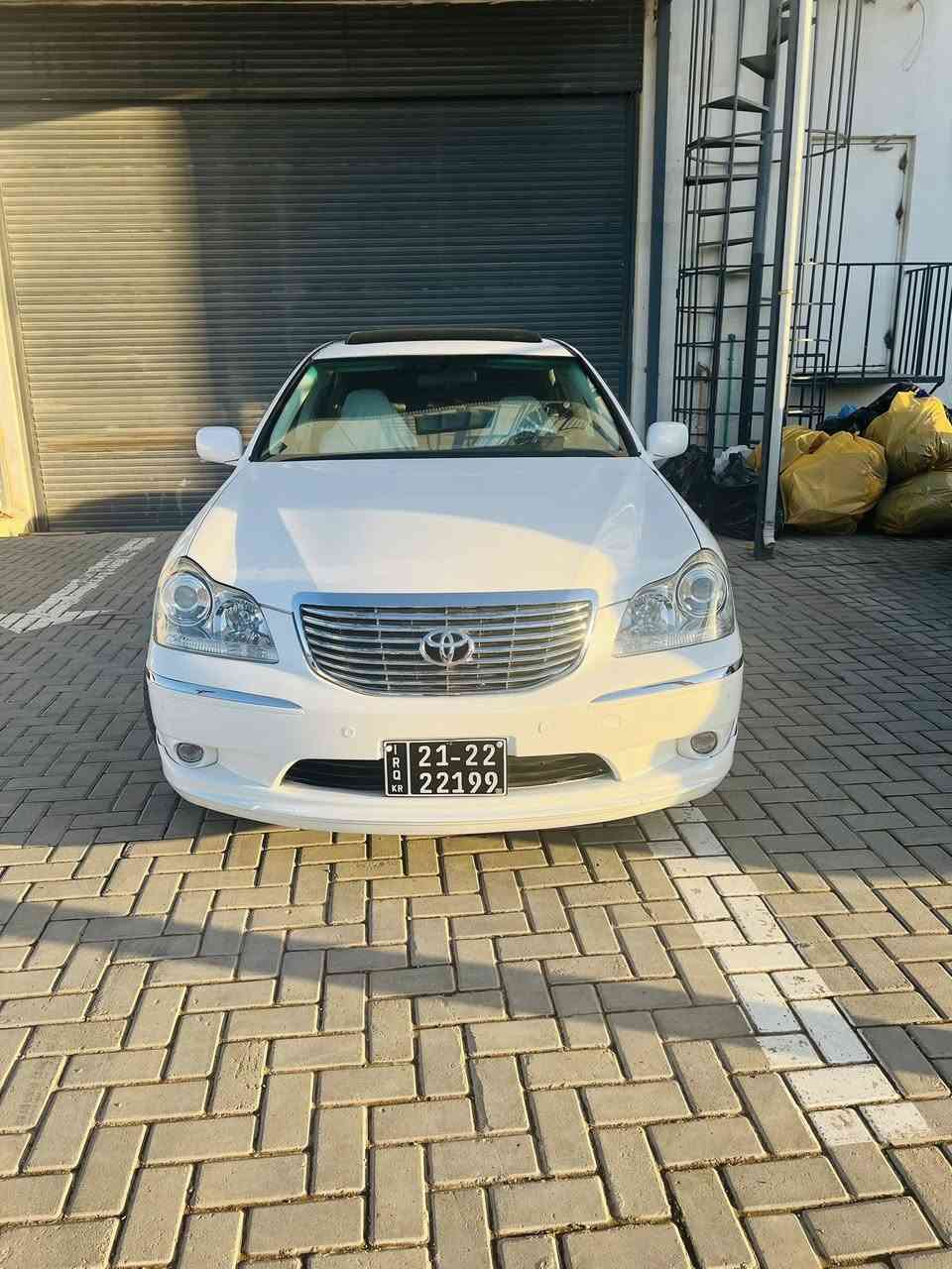 ماجێستا ساغ ساغ ساغ 2005 قەپات قەپات مواسەفات ٣پەردە سەلاجە مەرکەزی سلایت  رادار جلدووهیتەر تەنها ٢پارچەی ئەوروپایە  نمونەی جوانی  سعر78گەڵاو مەجال                ژ.م ***********
