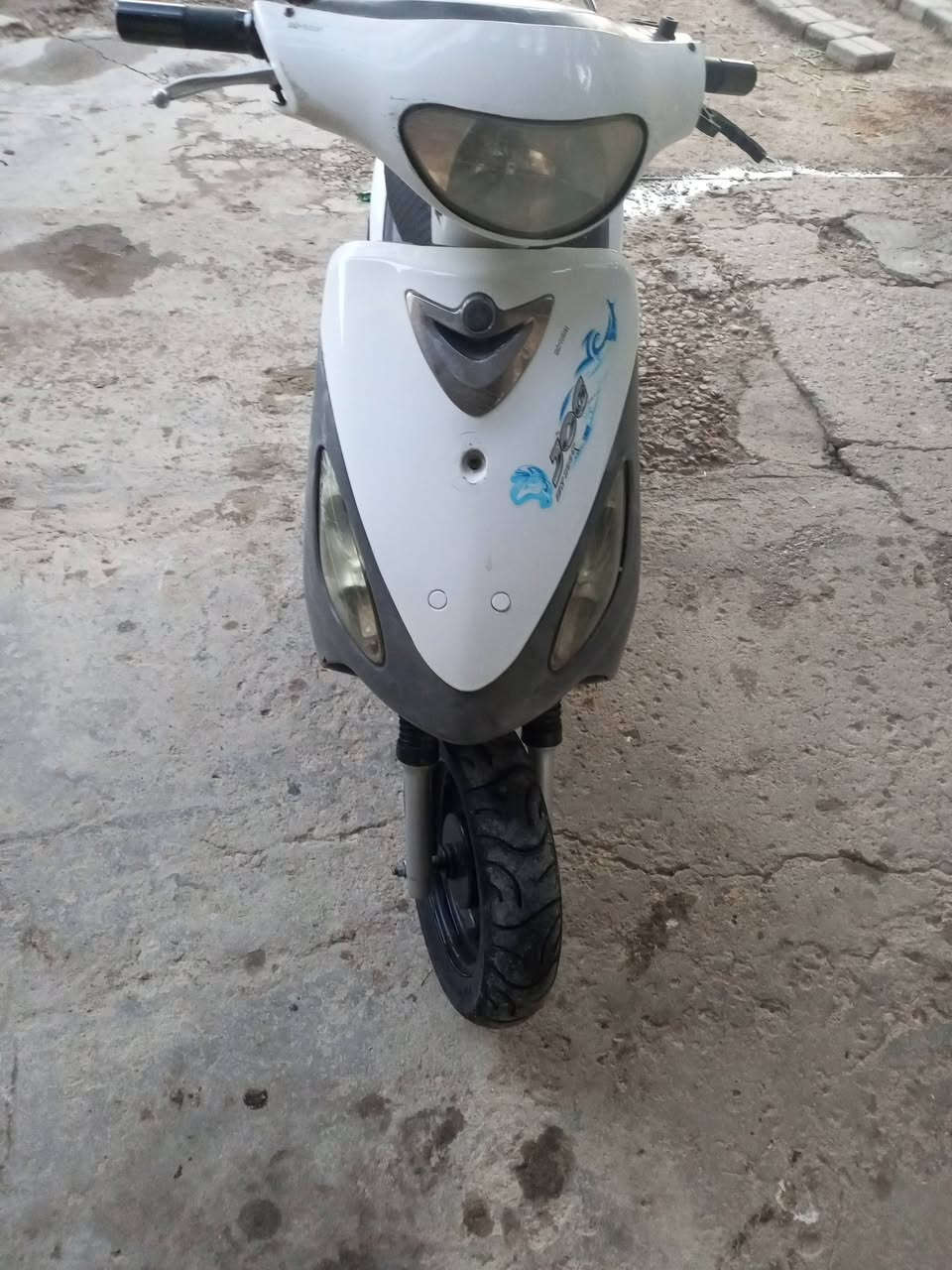 ماكس منغولي للبيع كهربائيات شغال سلف هندر السعر ٤٠٠الف و بي مجال قليل للشراي التواصل واتساب على الرقم *********** العنوان بغداد العبيدي
