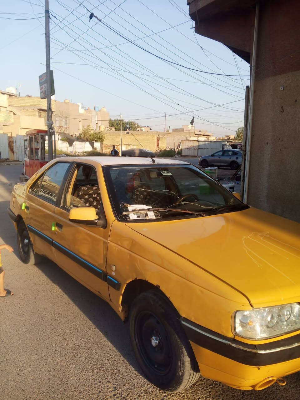 السلام عليكم بيجو موديل 15 مكينه وكير مقفولات مصفره هيه وغرامات سنويه بسمي صدر امامي نص عمر تبريد ثلج باتري جديده كهربائي كلها شغاله سياره لا ضربه ولا تبديل مكاني بغداد الشعب سياره جاهزه ***********
