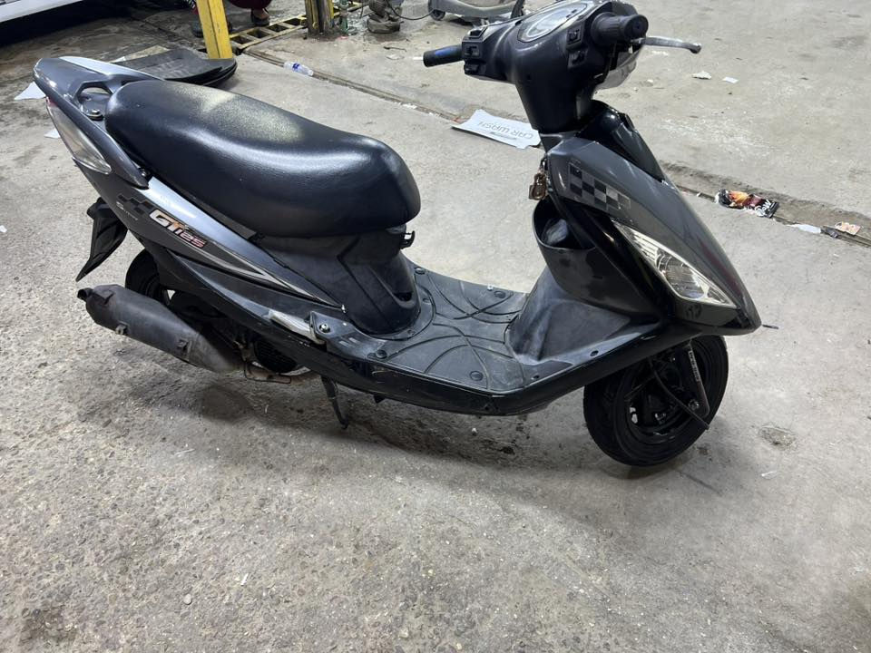 سلا عليكم دراجه سيام للبيع مفوله كفاله عامه   اي نقص ما بيهه خير من الله السعر 650 و بيهه مجال المكان حك الجيه مكان بغداد الغزالية الرقم ***********
