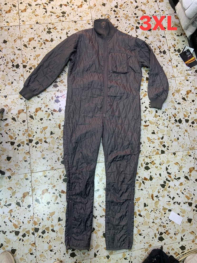 بدلات ثلج او سكي باله🟥
رجالي و نسائي ينلبس 
القياسات مكتوب عليهن 
الحجز واتساب ***********
