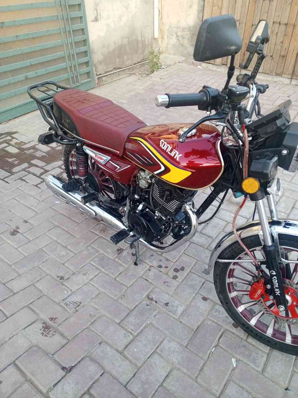 سونك للبيع جديده كلش مال رمبه  فقط الشاشه بيها خلل 
دراجه شلعه ومعدل تخبل وممشتغل دلفري  بيها الله شاهد مكاني بغداد حي اور السعر 950 وبيها مجال ***********

