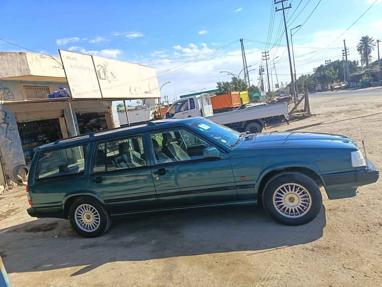 سلام عليكم فلفو 940 بلادية فقط صبغ جمالية غرفة جديدة رقم جديدفتحة سلايت شغال تخم تاير وحدادية جديدة مكفولة من ضربة وكص مكانه بابل *********** او مراوس بفلفو جنطة كون نفس نضافة
