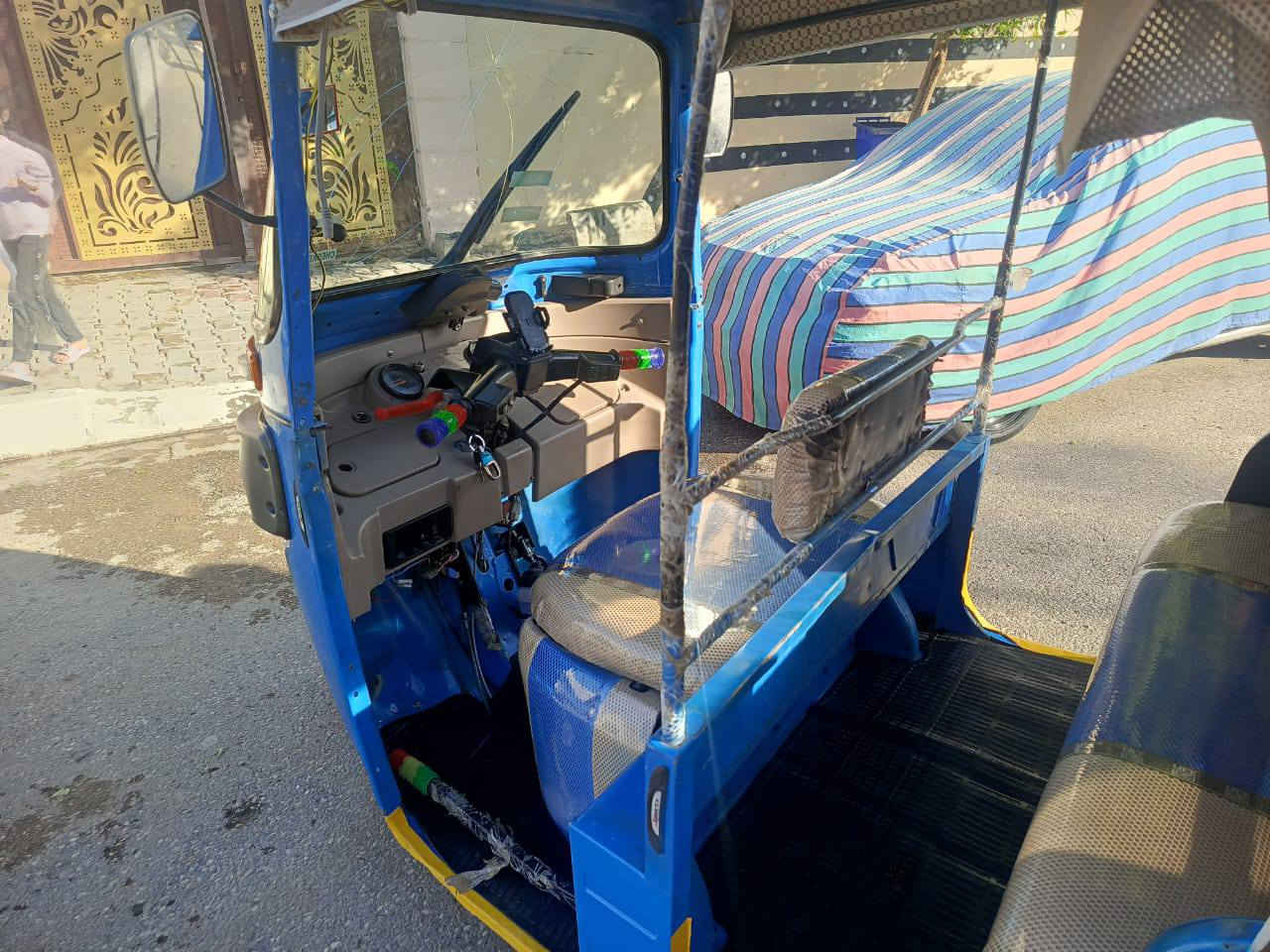 سلام عليكم تكتك للبيع موديل 20 كفالة عامه بس دوس معمرات رقم بغداد مكاني ديالى بعقوبة  للاستفسار الاتصال على الرقم ***********
