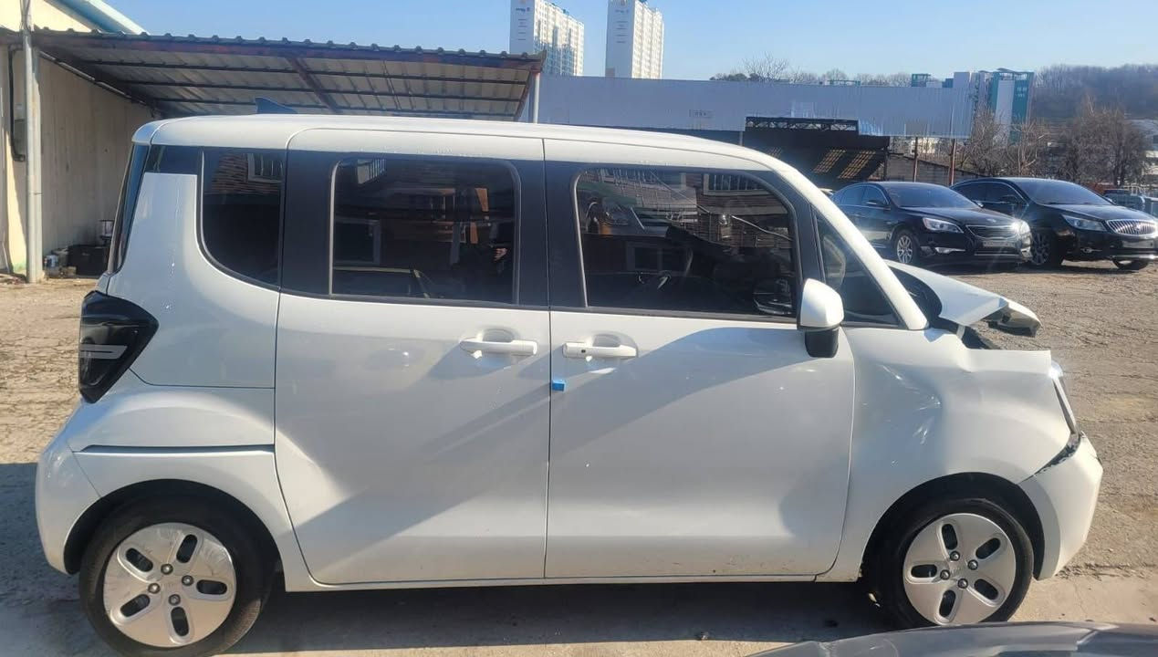 كيا ‎ راي 3 موديل 2023 
بستم اقتصادي  ماشيه 19 
موديل 2023 
وارد كوري 
كشنات جلد 
بصمه 
تدفئه وتبريد 
مكينه وكير خير من الله  بيهن ضمان  
حادثها جاملغات بنيد امبدل بلادي اصلي 
مكاني بغداد الكرادة 
رقم صاحب سيارة ***********
