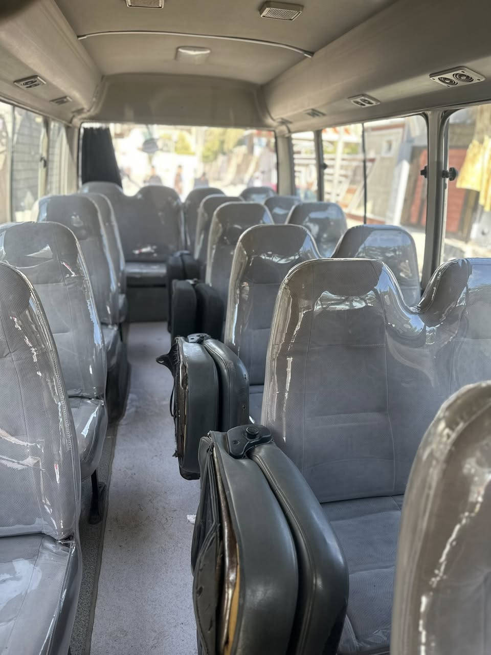 سلام عليكم كوستر ٢٠١٤ كفاله عام
تخم تاير برجستون جديد صدر جديد دوشمه عام 
منضومه غاز كير محرك خير من الله 
اكسل بي ونه خفيفه كشن ستاركس مال ٧ 
سنويه بأسمي سعر ٣٢٠ مكاني بعقوبه 
***********
ترهم مرواس ب١٧
