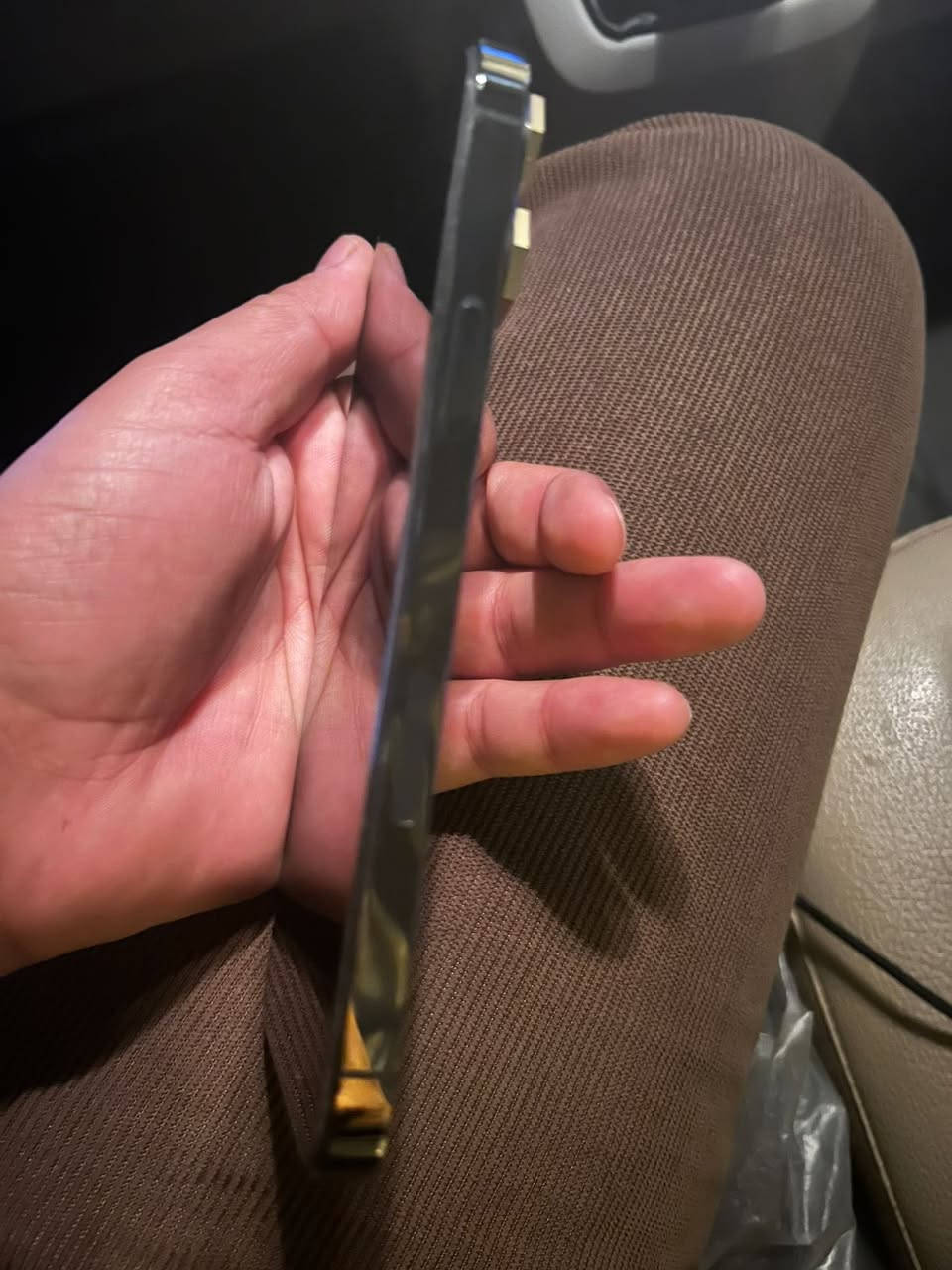 سلام عليكم ايفون 13 برو ماكس البيع الجهاز مبدل شاشه ولضهر كدامك اتصل او راسلني واني خادم مكاني بغداد 
***********
