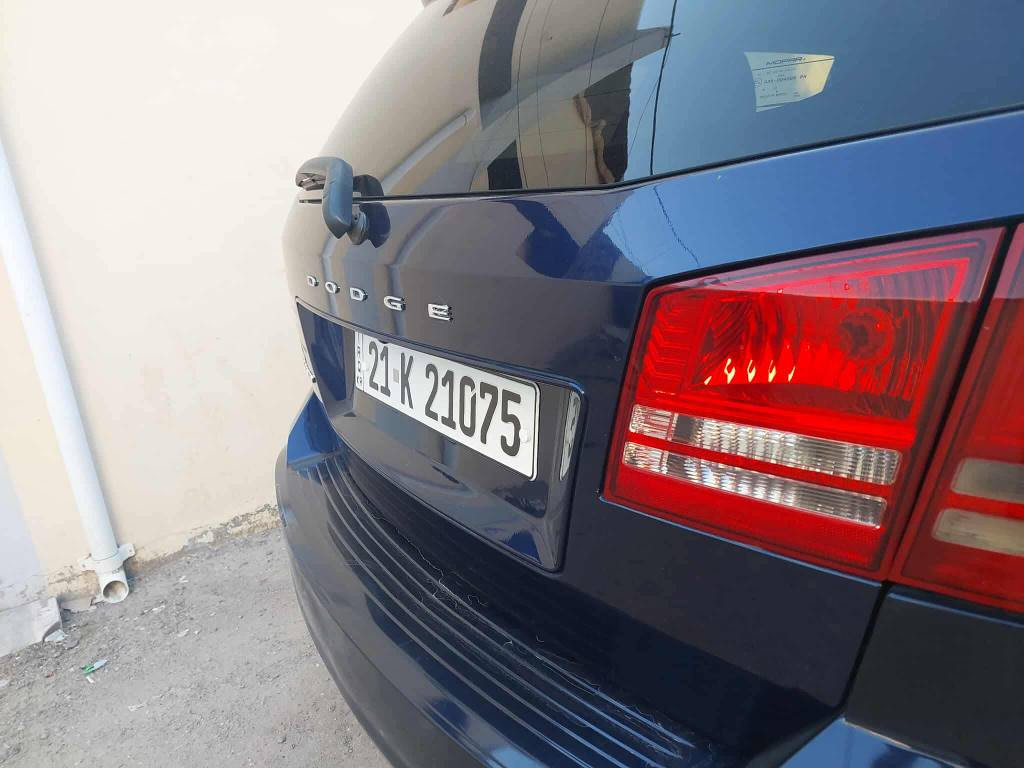 السلام عليكم للبيع او مراوس
دوج جورني ٢٠١٧ اربعه سلندر كير مكينه مكفوله تبريد ثلج بصمة ابواب شاشه اندرويد كبيره السياره كامله بدون نقص الحادث بسيط جدا بدون ايرباكات جاملغ وباب رش السياره بسمي وهزه جديده السعر ١٢٥ ورقه قفل قفل ورقمي *********** بغداد, العراق
