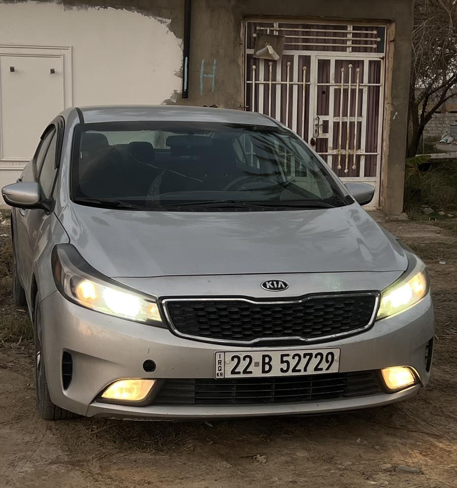 السلام عليكم فورتي 2018 للبيع
3 انضمة قيادة وكامره بلادي 
بدون دواخل ✅ لغد وشاصي شخط مامشخوطات ✅ الايرباكات كلها سليمة حادثها كلش بسيط 

حادثها جاملغ امامي  عكس السايق وشويه من الباب الجاملغ مبدل اكو بيها رش كلير توحيد لون فقط بصفحه الحادث + بيها بارد 

السيارة مصروف عليها ادامه كامله مال جناي تاخذها كلشي متصرف 
لايت زينون , باتري امرون جديد  ،  , فيت بم وقاعدة جديد , تخم مجاول جديد , تخم بلكات اصلي وكاله جديد , صدر امامي , تخم ويل جديد .مي اخضر ومنضومه تبريد كامله , تبريدها ثلج  كومه بيها شغلات ادامه كامله سياره صافيه من كلشي مابيها اي عيب ونقص  
رقم اربيل الجديد  , عنوان السيارة بغداد 
السعر 118 بيها مجال  
رقم الهاتف ***********
