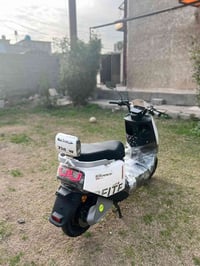 للبيع ٠٧٧٣١٠١٢١١٣ كلشي عل هذا الرقم