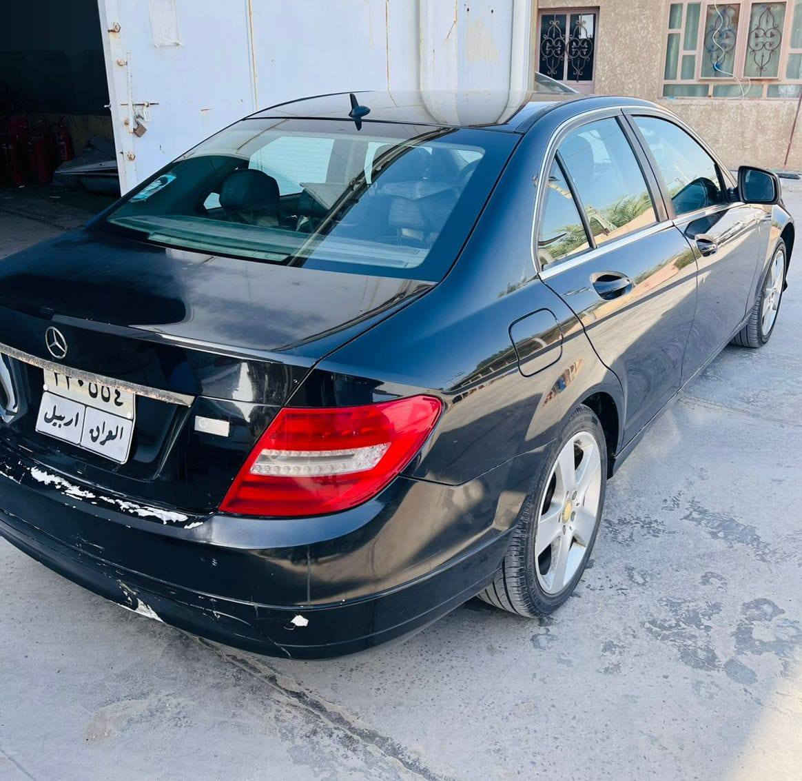 سعر ٩٣ ورقة وبيه مجال 
التفاصيل/مارسيدس c200 2007 سوبر جارج اربعة سلندر
بيه ضربة بنيد وطرف الجاملغ الايمن الامامي وطختين خفيفة بالخلف بدون تصليح حدايدية السيارة جديد امامي خلفي قبل شهر مكينة وكير بحاله جيدة جدا السيارة تفول بنزين عادي بدون اي ادفانز وعزم بالشارع ممتاز السيارة بصمة كشنات كهرباء كروس اوفر شاشة تبريد قطعتين دواخل اسود مع رصاصي.
بسمي مداور ثاني يوم
العنوان .سماوة_الوركاء 
موبايلي 
***********
