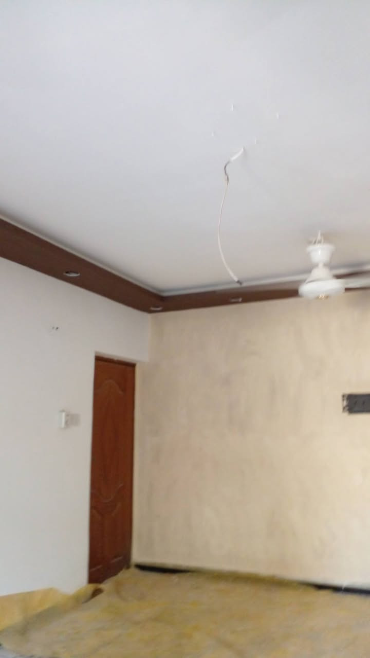 سلام عليكم شغلي واجهيات خارجيه لبيوت وشغلي ديكورات داخل البيوت وصبغ جميع انواع الصبغ رقمي *********** عمل في جميع مناطق بغداد
