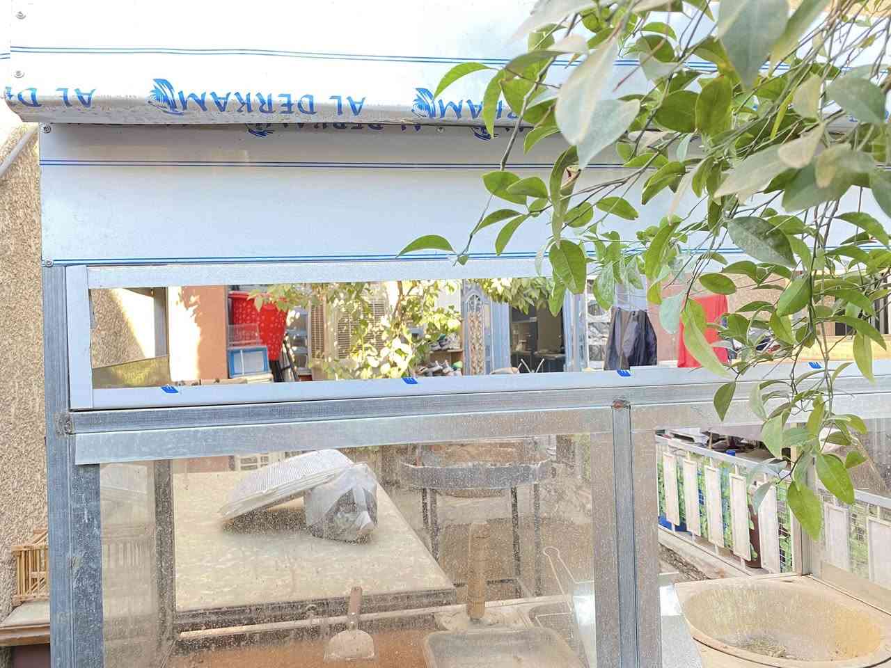 عربانة بركر للبيع نضيفه نقصها بس غسل
الدورة شارع 60 
***********
