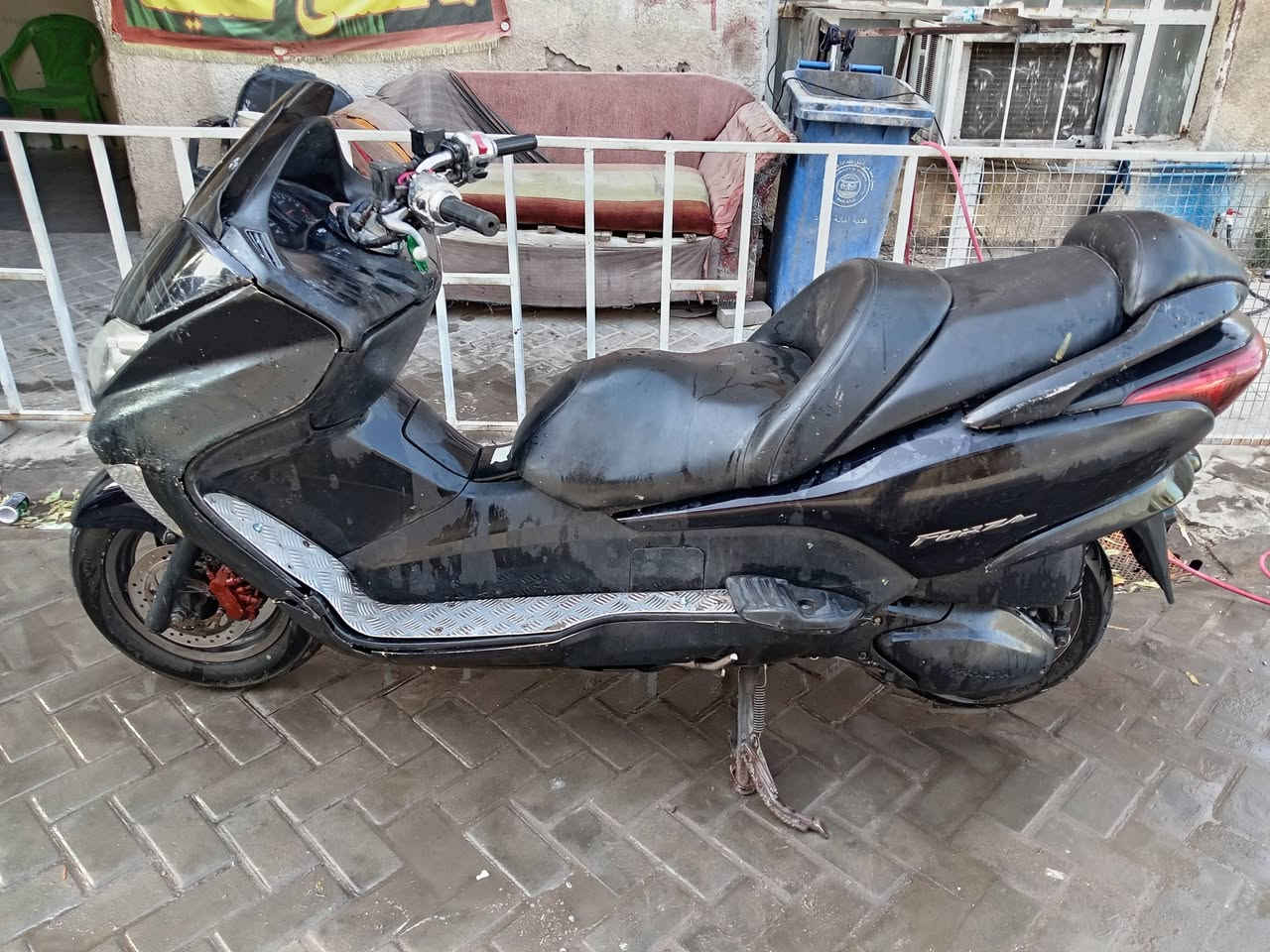 السلام عليكم دراجه فورصه صفر ثمانيه عميه بصمه شغاله بيها نقص واتر بم مي وخلل بلشحن بيع ع موجود أو مراوس بغداد مدينه الصدر قطاع ٢٦ سعر ٤٥٠
رقم الهاتف/***********
