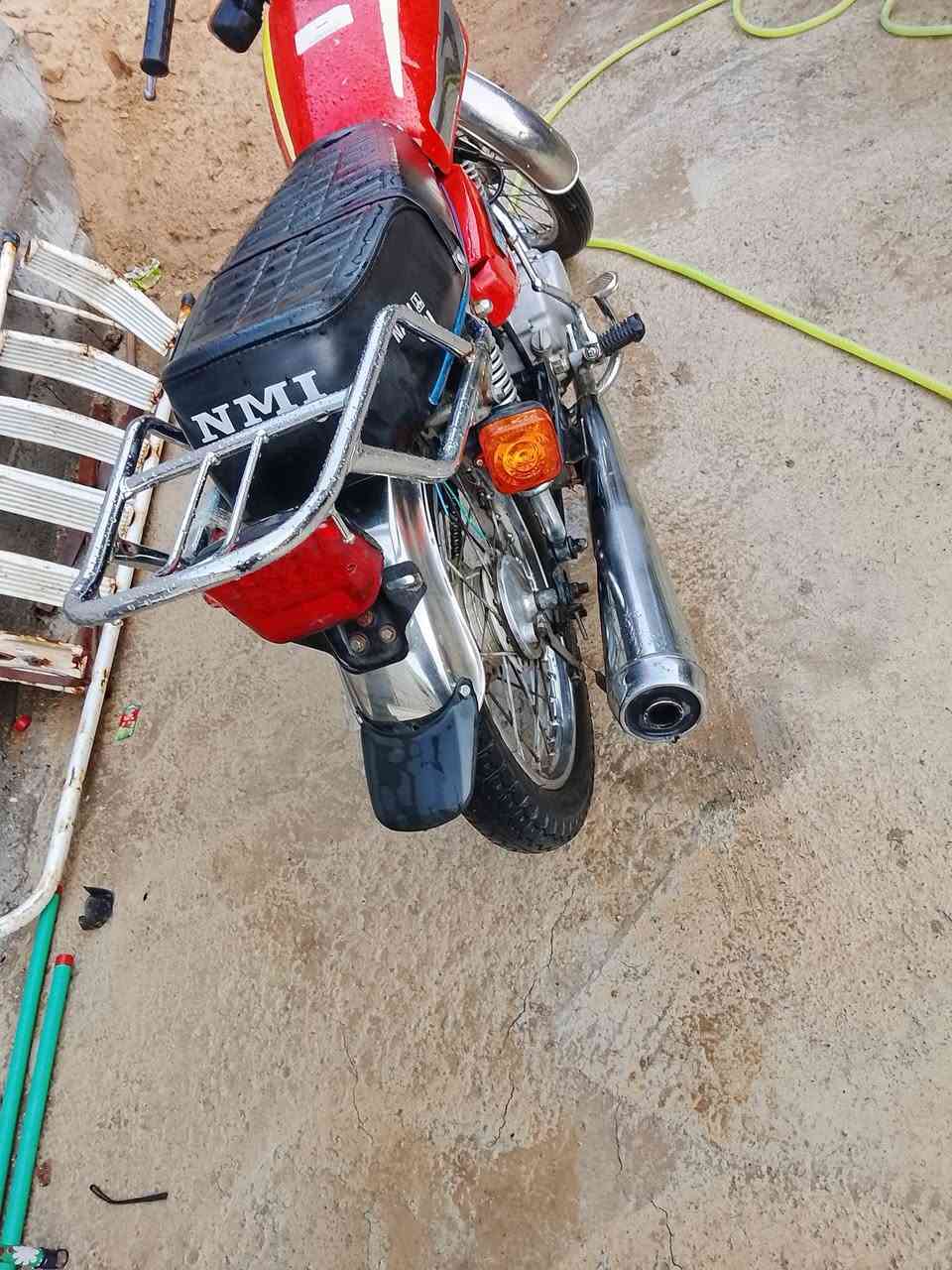 سلام عليكم دراجه اربعه كير كتاب
ملع شكلش شغال كهربائيات شغاله دراجه ماتذب عليه ربع 
مديل 19اوراق ستنساخ السعر خاص مكاني كوت شارع النفط رقمي ***********.  واني خادم
