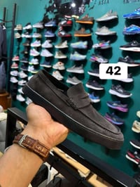 ملابس • قطع • للبيع