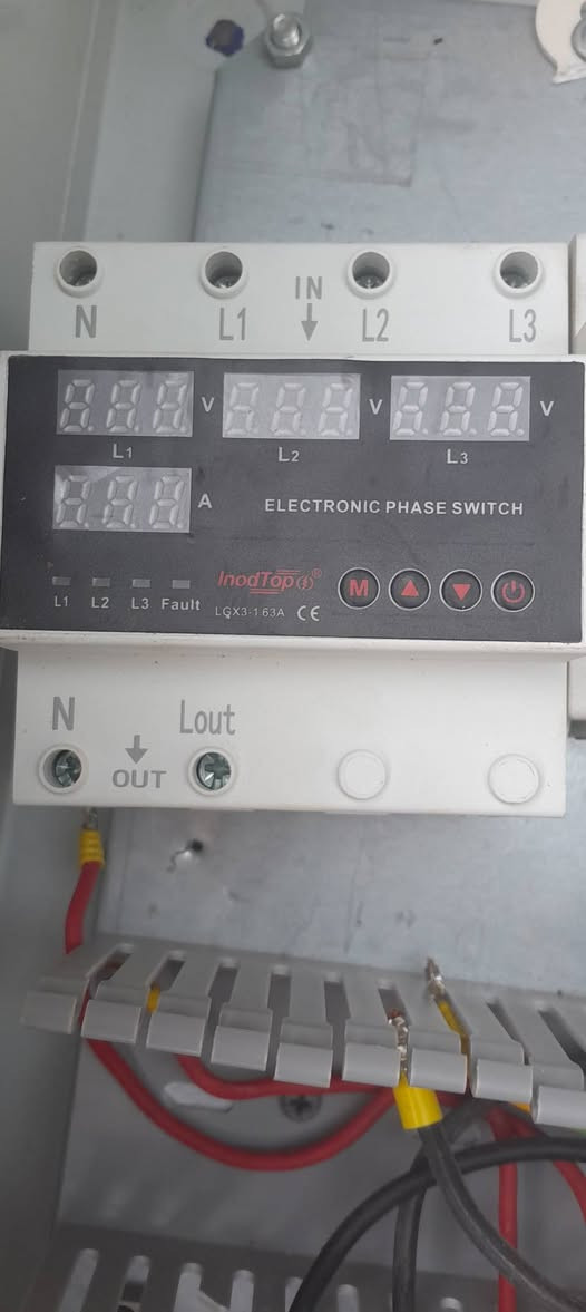 للبيع بورد حديد ..جوزات ..كيبل ٢٤.. ٣ فيز 
كلهن جدد


**إذا كنت صاحب هذا الإعلان وتريد حذفه لأي سبب، رجاءا أرسل رسالة إلى الدعم الفني**