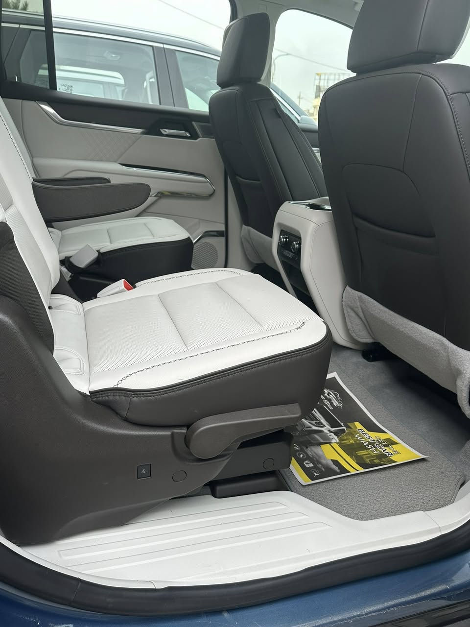 دينالي جي إم سي أكاديا 2025
تشغيل بصمة             السعر35500$
بانوراما 
تحكم مقود 
كراسي كهرباء 
كراسي تدفئة تبريد 
جنطة كهرباء 
حساس امامي خلفي 
رادارات فول 
ويل22
4*4
لايت زنون 
شاشة كبيرة 
كامرة 360
كراسي منفصل
كراسي خلفية كهربائية 
شاحن هاتف
بك لايت آيل إيدي 
وباقي المواصفات الاخرى للاستفسار ‭٠٧٧١ ٢٤٣ ٠٤٧٨‬
