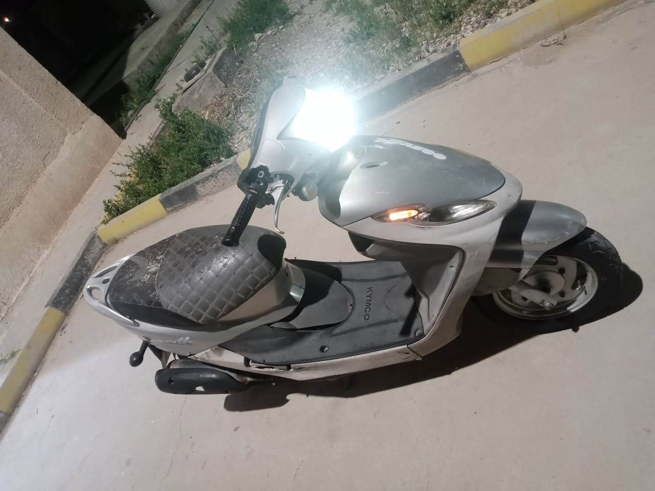 سلام عليكم للبيع دراجه ياباني طافيه ومتروكه  لا تكلي شبيها ما بيها تجي تحمل وتروح سعره قفل  125 مو شراي لا تعبني ولا تعبك مكاني كوت رقم ***********
