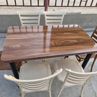 ميز طعام خشب • كراسي بلاستك مقوة • ٤ و ٦ كراسي