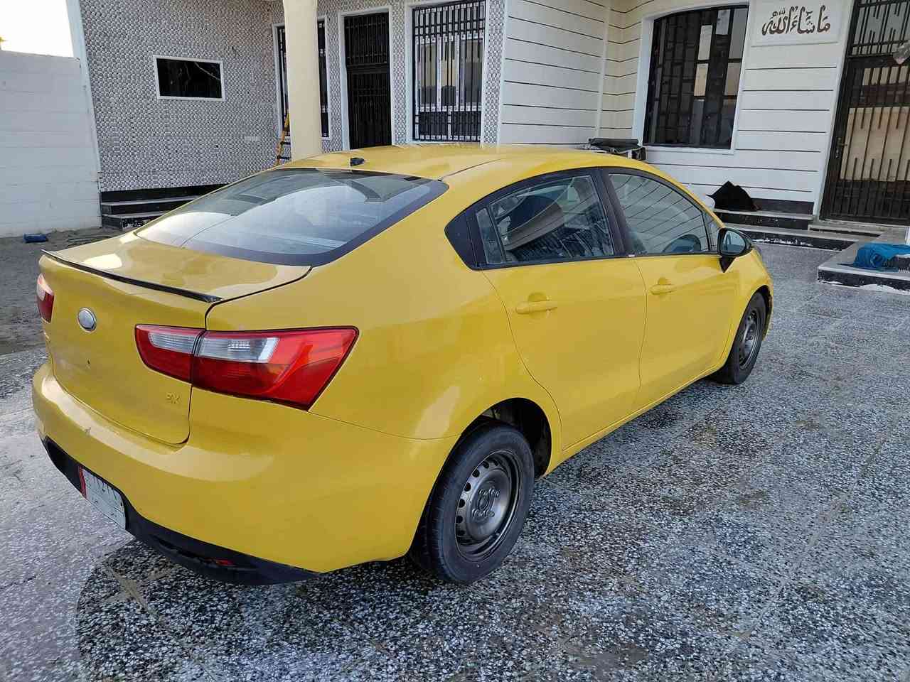 السلام عليكم 
كيا ريو موديل 2013للبيع رقم بابل الألماني مشروع وطني اي مرور تداور وارد خليجي سياره مصفرة هيئة وغرامه مكينه 1600 دوش مكينه كير تبريد تخم تاير حداديه مكفولات سياره كل نقص مابيه سياره مكفوله عن ضربه 
السعر 75 
رقم الهاتف *********** مكاني كربلاء مامتواجد على نت
