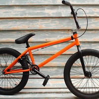ملوك BMX الاصلي للبيع و جديد صارلي شهر من خذيته   و السعر خاص  و هذا ر...