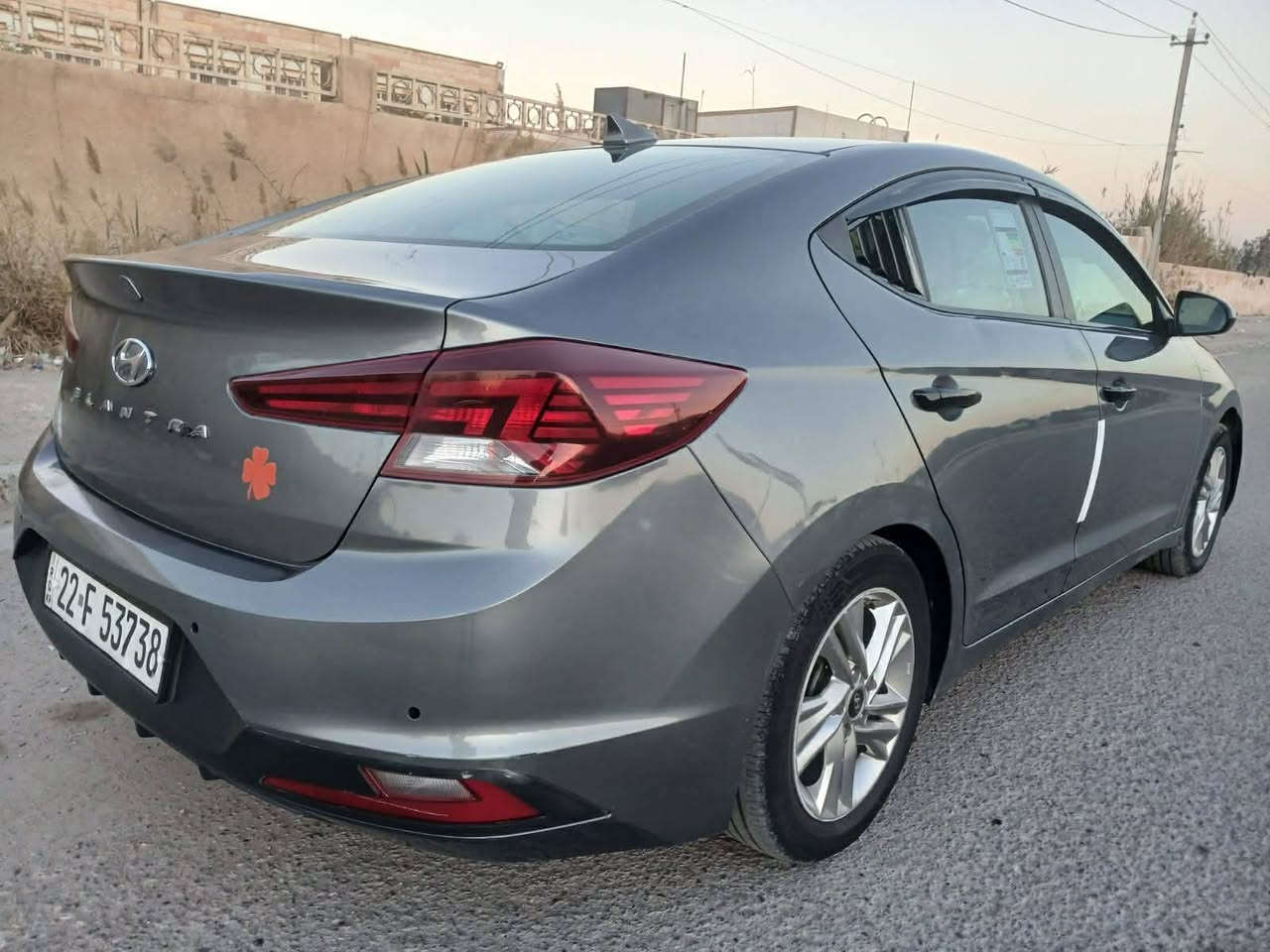 النترا 2019 
محرك 2000 دوش 
ثلاث انظمة قيادة سبورت نورمل سمارت 
شاشة كار بلي مانع انزلاق مثبت سرعة تحديد مسار ضربتهة قبغ صندوق اضافة منضومة غاز تبريد شغال خير من الله رقم اربيل الجديد سنوية مساقطة مكاني بغداد دورة ***********
مستعجل على البيعة
