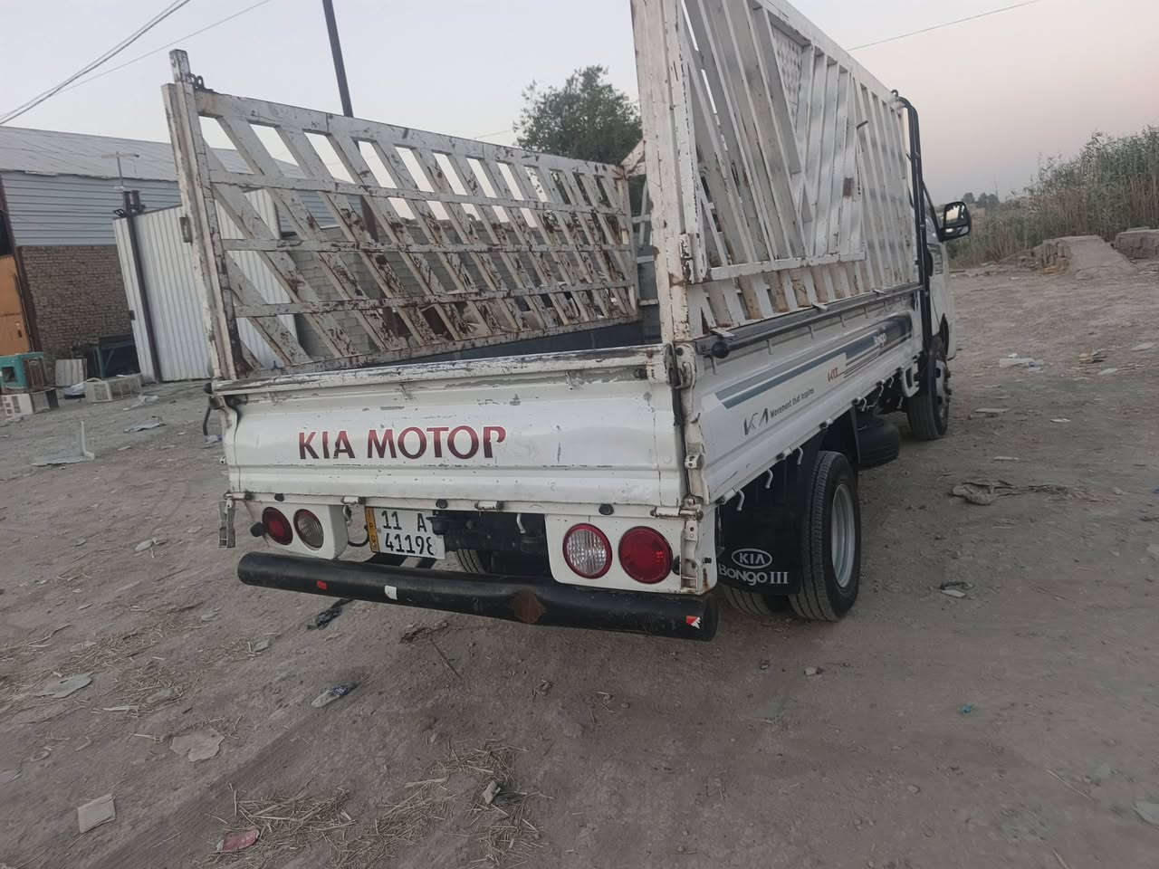 للبيع كيا 
موديل ١٥ 
تخم تاير 
تحويله ١٤
مكانه جديده
رقم بغداد
***********7746097528
