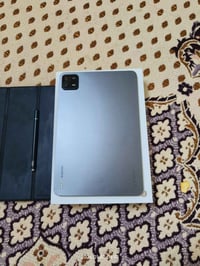 شاومي باد 6 نظيف مع قلم من شركه xo والحافظه والشاحنه 320 وبيه مجال بسي...