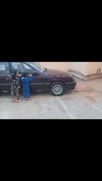 اوبل اوميجا 91 محرك 2000 بلادي مصبوغه بس جماليه جير محرك بشرط السعر 40...