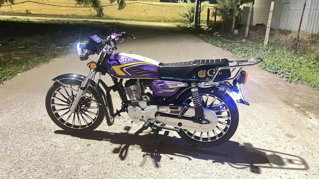 السلام عليكم موطور للبيع موديل 26 بعده زيرو ماشي 2000 دراجه نضيفه اي عيب ما بيه السعر 825 وبيه                  مجال للشرايه


**إذا كنت صاحب هذا الإعلان وتريد حذفه لأي سبب، رجاءا أرسل رسالة إلى الدعم الفني**