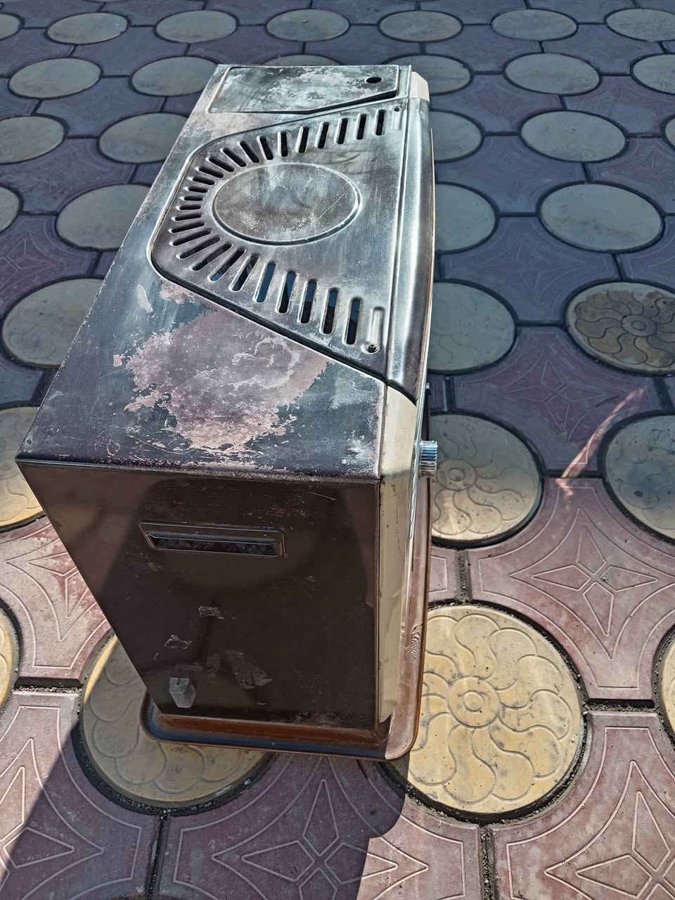 عشتار كاملة بدون اي ضرر فتيلة جديدة بدون اي زنجار اصلي ستلام أسواق المركزية السعر ١٠٠ مكاني بغداد نهايت حي ور سبع قصور يوجد توصيل عندي الكل بغداد الشراي خابر وتدلل موجود وساب او خاص معندك رصيد رمشلي واني خابرك الرجاء *********** 👍
