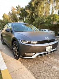 هيونداي ايونيك 5   2024 SEL فور ويل بطارية 74 كيلو واط  فول عدا الفتحة...