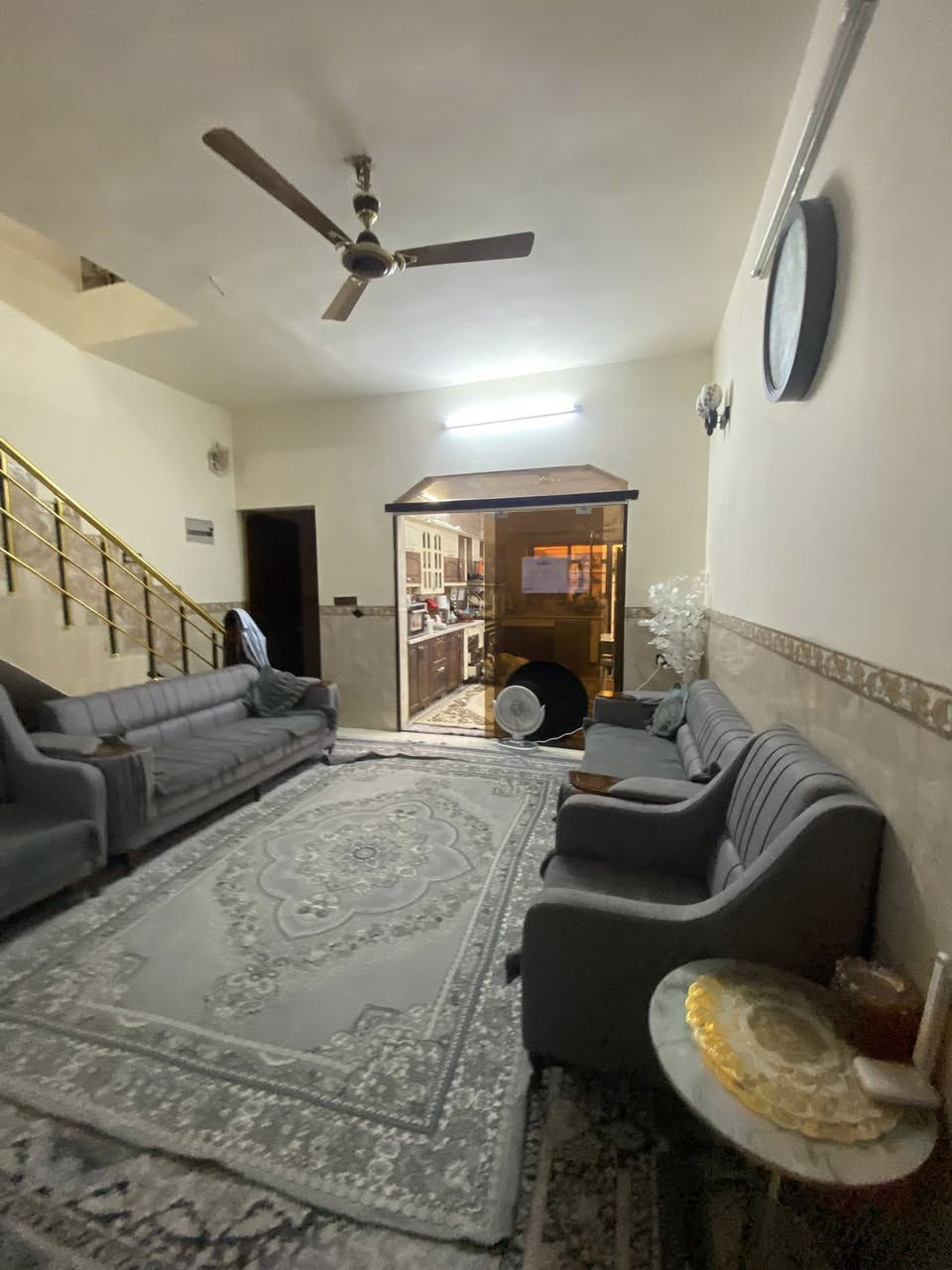 🏠اعلان اعلان
دار للبيع
موقع مميز
~~~~~~~~~~~
📄طابو ملك صرف
🧱بناء درجه اولى
~~~~~~~~~~~~
راحه بال✔️
استقرار✔️
هدوء✔️
~~~~~~~~~~~~
📐المساحه:-125م
📐الواجهة :-5م
~~~~~~~~~~~
📍الموقع :حي العدن
خلف مول المتوكل
~~~~~~~~~~~
💸السعر :-علق ب(تم) يوصلك السعر مناسب 
~~~~~~~~~~~
الطابق الاول  يحتوي:-
كراج+ استقبال +مطبخ 
غرفه نوم+هول+صحيات
~~~~~~~~~~~
الطابق الثاني يحتوي على:
غرفه نوم+هول +صحيات
~~~~~~~~~~~
للاستفسار اكثر الاتصال على
***********📱
~~~~~~~~~~~
نستقبل جميع العروض 
🏠السكنيه  🏛️التجاريه
