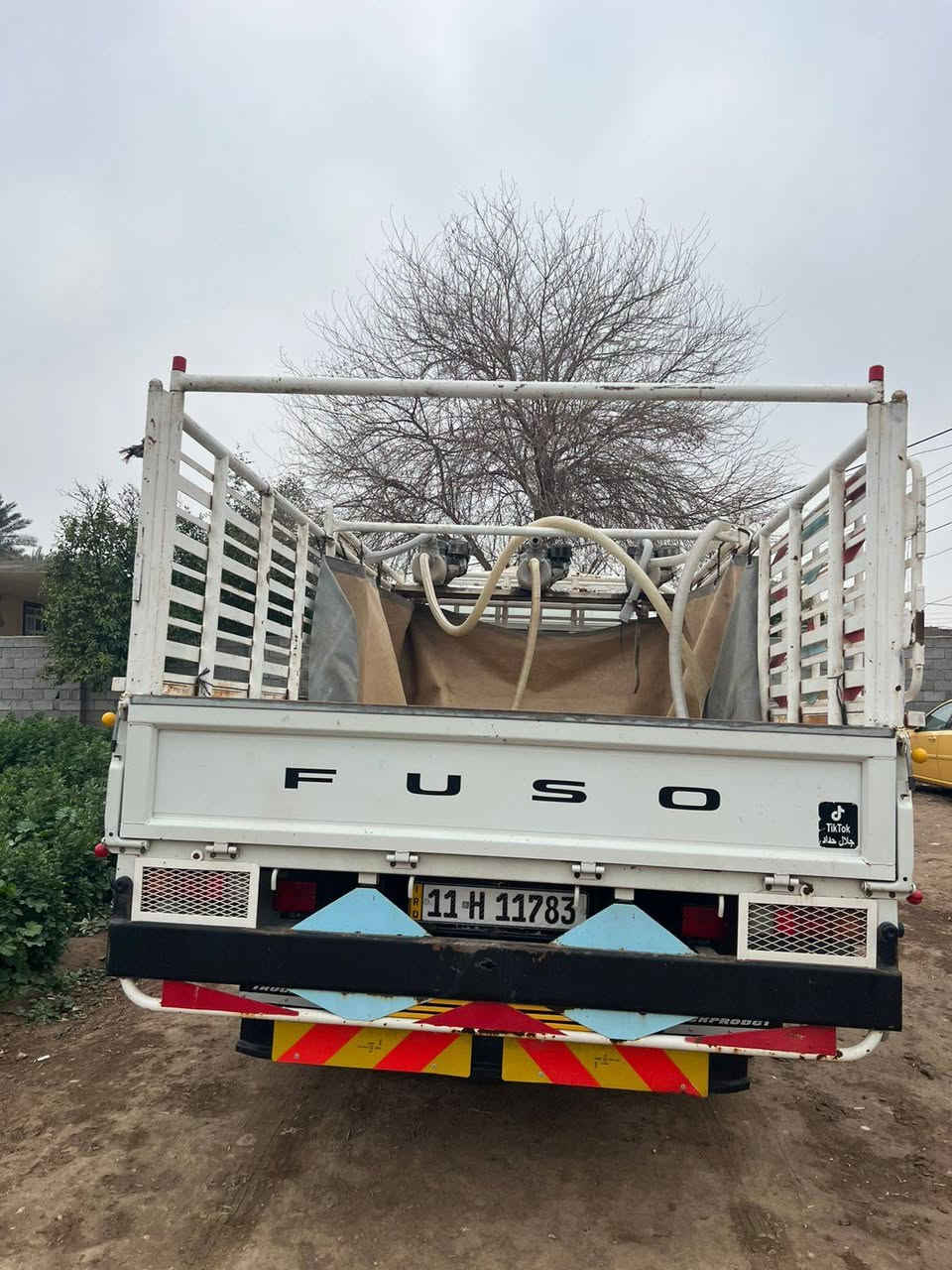 السلام عليكم كنتر للبيع 2024 كفالة عامه ماشيه 55 ألف ***********
