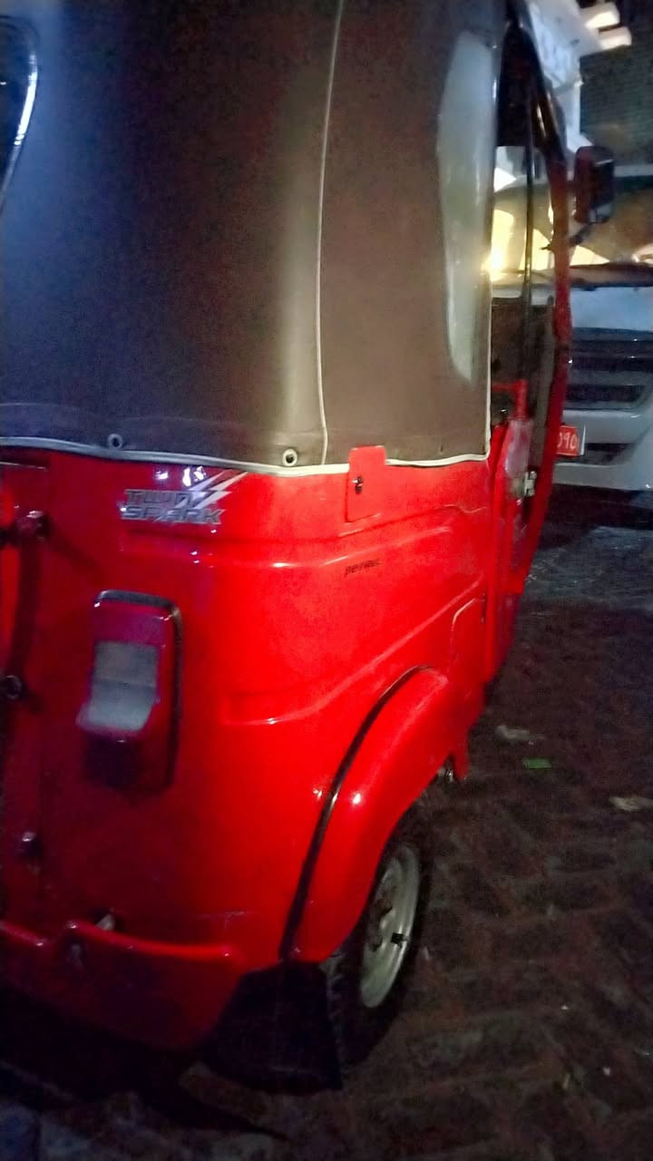 سلام عليكم تكتك البيع 20022 لشهر  الثامنه تكتك بيه اشوي صبغ بل لغد  دوس امعمرات كافال من غير هذاني التكتك مكفوله كافال عام***********
