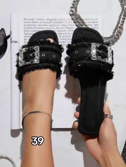 سليبرات القطعه ٥ الاف


**إذا كنت صاحب هذا الإعلان وتريد حذفه لأي سبب، رجاءا أرسل رسالة إلى الدعم الفني**