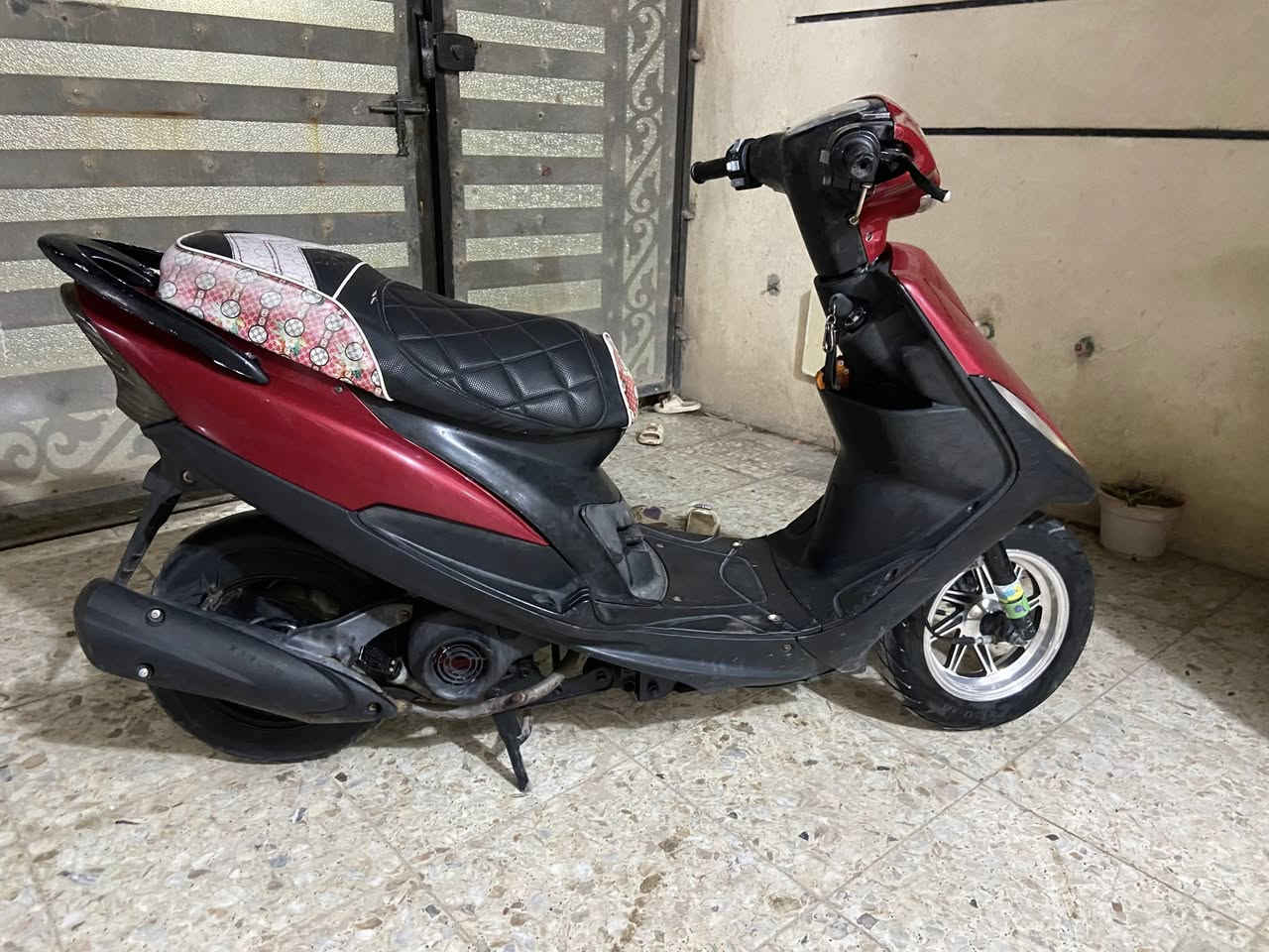 سلام عليكم ماكس عدله للبيع
دراجه. ((مامفتوحه بلاديه  ))

كهربايات كلها شغاله. سلف وهندر نكره 

شلعه ومعدل خير منالله. لسعر ((600)) وبيها مجال
عنوان بغداد حي لبتول ***********
