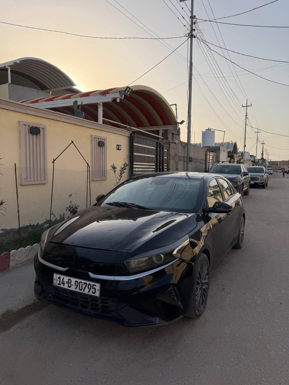 فورتي موديل 24 جيتي لاين معوقين بصرة فول محركها ٢٠٠٠ دوش ماشيها ٦٠ الف ضررها جاملغ وباب باقي كفاله سعرها ١٣٩ 
*********** البصرة, العراق
