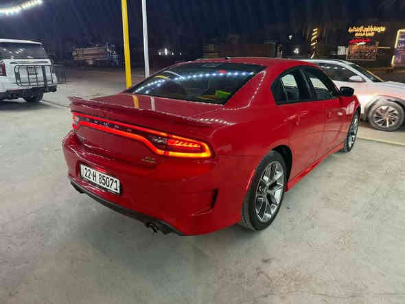 ملكف بالنشر جارجر خليجي موديل 2021 ماشيه 52 الف  رقم شمالي تحويل ثاني يوم السعر 31 وبيها مجال مكانها بغداد الغزالية رقم صاحب السيارة ***********
