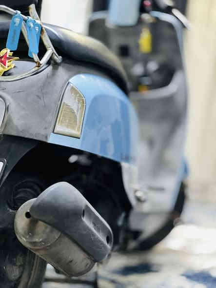 السلام عليكم دراجه بوليس قبل سبوعين منزله رمبه كفاله عامه مكينه خرسه كفرات تجارية و موجودات البلادية ختم واحد +سستم صوت مو شراي لاتكسر بسعر رقم ‭0771 291 2226‬
