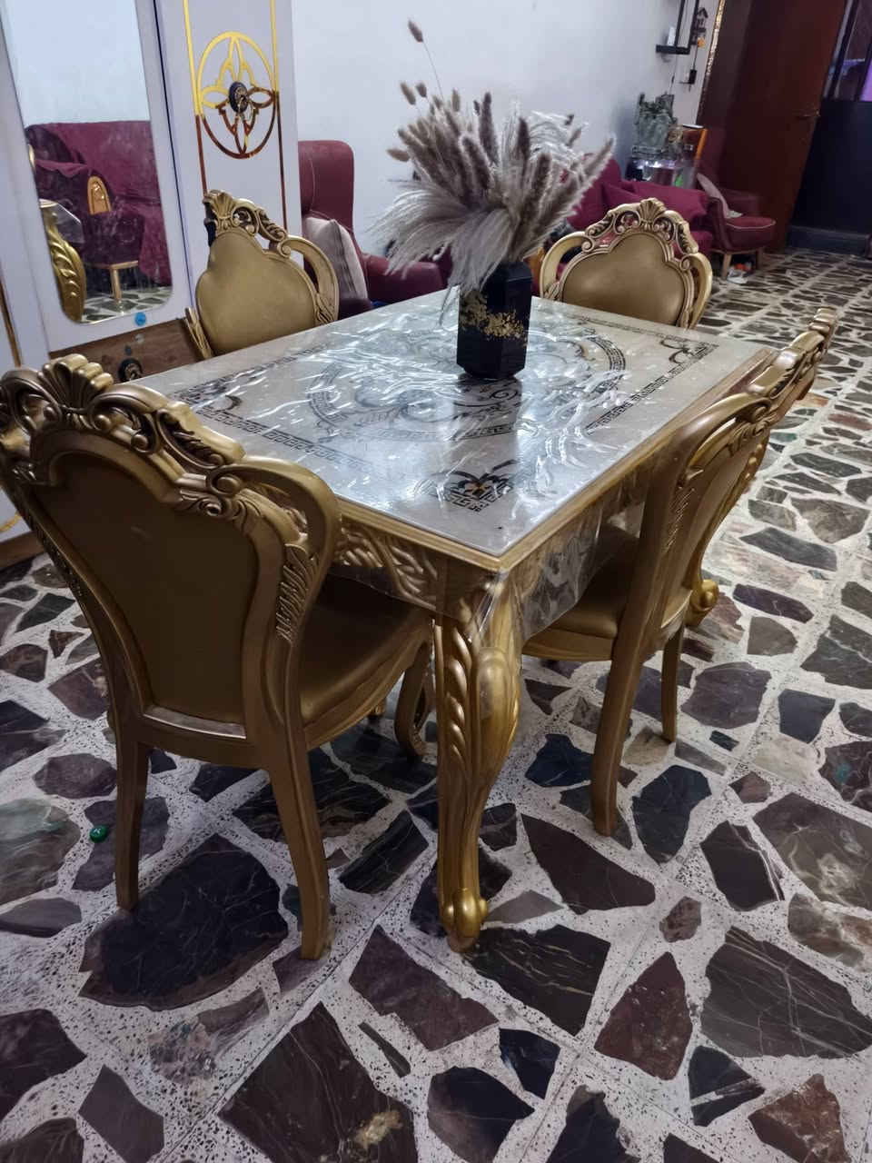 ميز ويا اربع كراسي بي اضرار قليله باعلى سعر ابيع مستعجل


**إذا كنت صاحب هذا الإعلان وتريد حذفه لأي سبب، رجاءا أرسل رسالة إلى الدعم الفني**