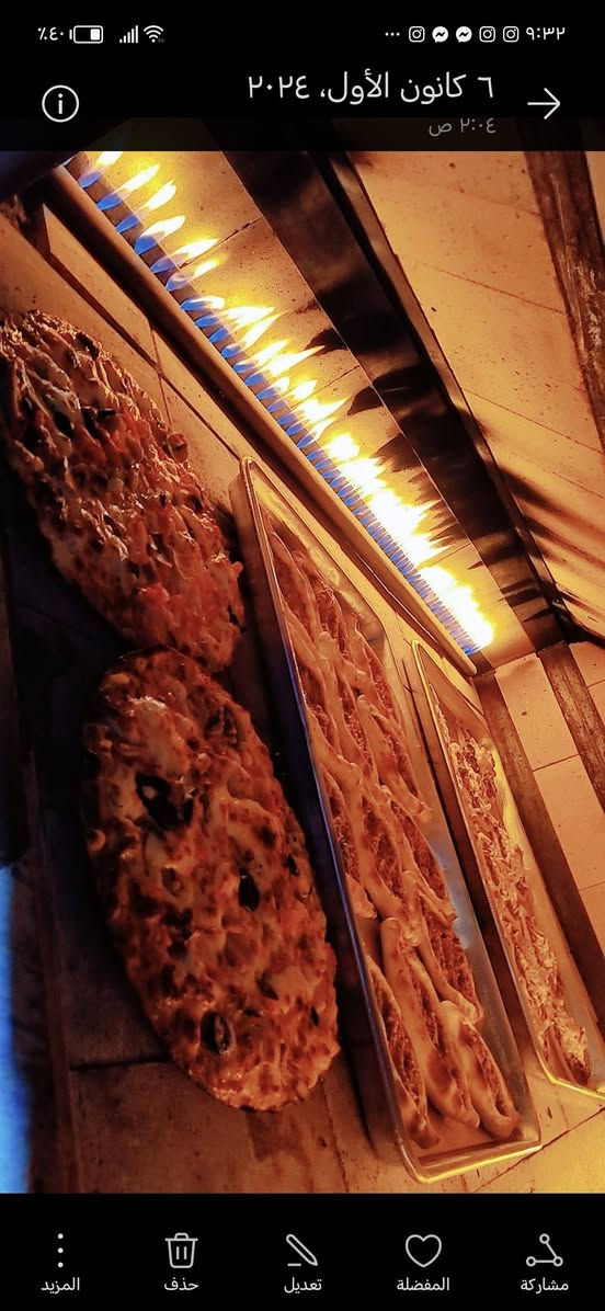 فرن حجري متنقل للبيع الطول متر ونص 
يستخدم -بيتزا -صمون -فطائر ومناقيش - لحم بعجين_  معجنات 
حجر فوك وجوه فرن تسكام شغل درجة اولى 

استخدام قليل كلش 
مكاني الديوانية 
الرقم ***********
