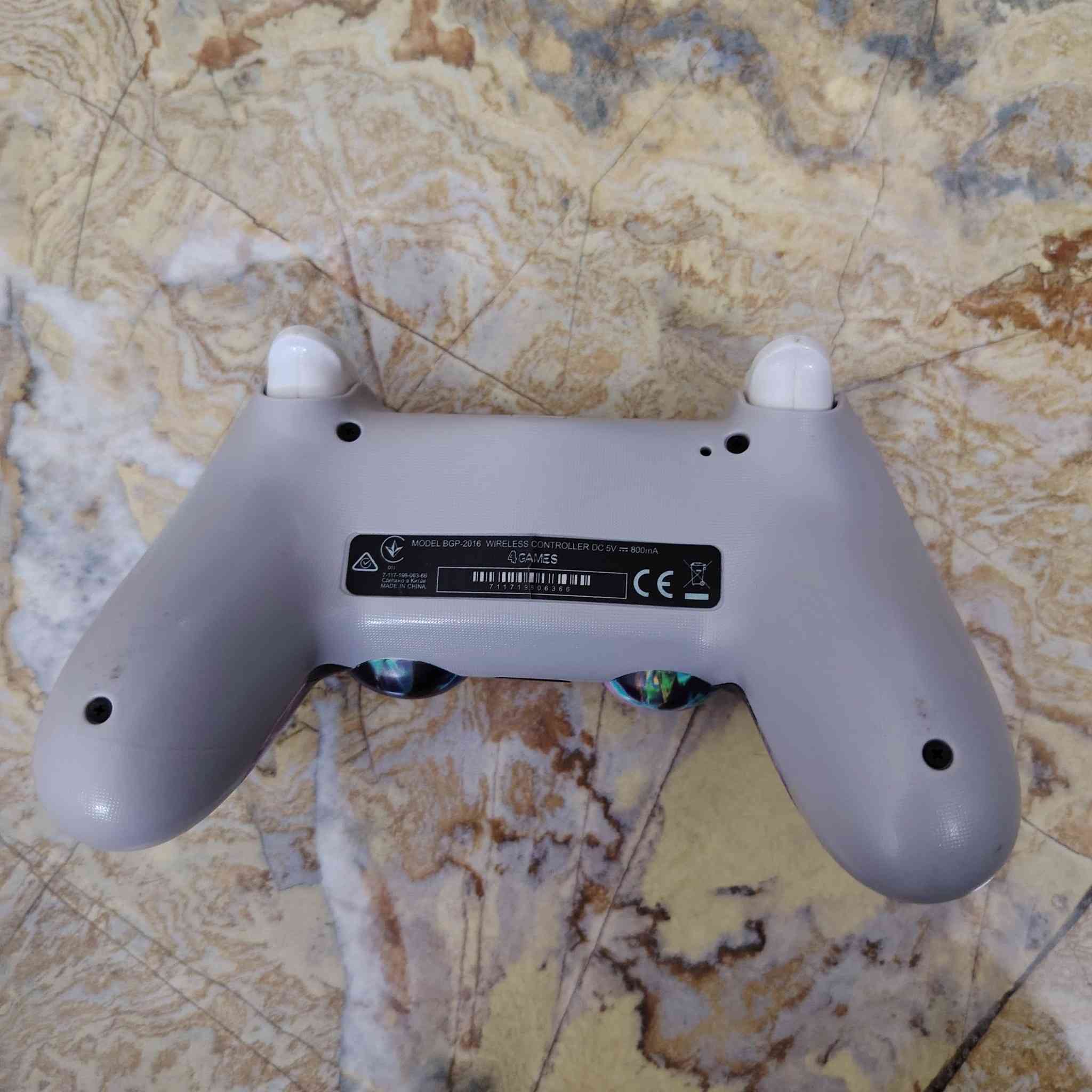 سلام عليكم ورحمة الله وبركاته بلي ستيشن فور سلم 500كيكه النظام13ويا حساب والعاب بلاس اشتراك داخل الحساب ويا جوستكين و واير البلي و واير GH وقرص GTA وقرص فيفا 19 والعاب داخليه السعر 225 وبي مجال بسيط وللعلم الجهاز لوك ستيكر تجي تفحص يم اي ابو محل اذا جان بي شي واذا بي شخط مكاني بغداد البياع ***********
