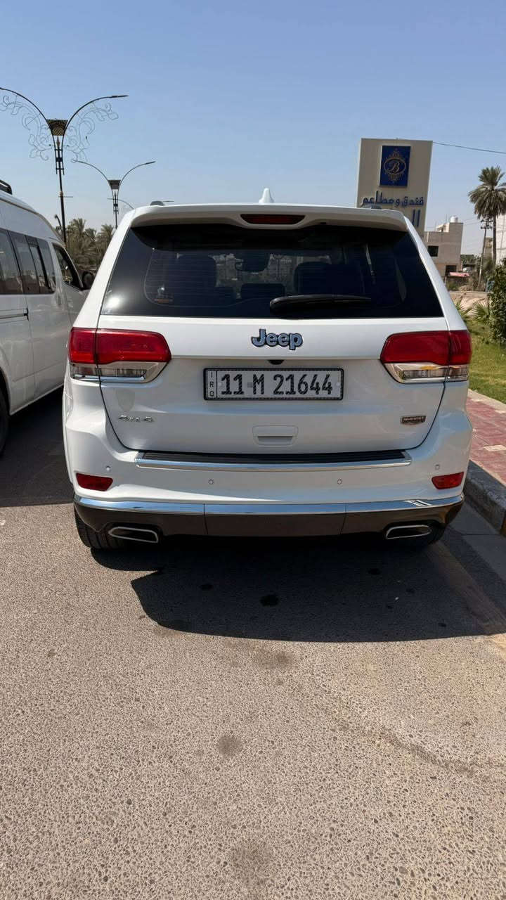 الي يدور قطعه مميزه ومواصفات فول الفول
سلام عليكم….. جيب( سومت) اعلى فئه ام الرادار 
الموديل 2020 (خليجي) . 
اللون: ابيض رقم بغداد بأسمي  
المحرك : V6.  3.6L . 
العداد :  75 الف  .
رقم بغداد الجديد (11)  بسمي تحويل ثاني يوم 
مكفوله من صبغ و البارد والتبديل 
سياره ارضيات الشركه و العدة ما مفتوحه لحد هسه جدد 
سياره من النوادر ممتعه بالقياده 
المواصفات /////:::::::::
* دفع رباعي 4x4..
*نضام التعليق الهوائي (جكات )
*شاشات خلفيه عدد 3
* رادار جانبي مع مانع تصادم .
* تحذير الخروج عن المسار ⚠ . 
* تحذير النقطة عمياء ⚠ .
*داخل بيجي مطعم بالصاج 
* نظام الاسطفاف الآلي (اوتو بارك) .
* ويل قياس 20 انج .
* سقف بانوراما . 
* شاشه كبيرة 8.4 انج . 
* نظام الخرائط (GPS) .
* ستيرن كهربائي . 
* المصابيح الأمامية زنون .
*بخاخ ماء لتنظيف المصابيح الاماميه 
* كشافات الضباب زنون .     
* تشغيل عن بعد .
*بصمات سياره بلاديه عدد 2
* صندوق كهربائي .
* مقصورة الركاب من الجلد الفاخر .
* حفظ وضعيات الجلوس (ميموري) . 
* المقاعد الأمامية كهربائية .
* المقاعد الأمامية تبريد وتدفئة .
* المقاعد الخلفية تدفئة .
* مشغل اقراص CD/DVD . 
* سستم صوت هارمون كوردون . 
* حساسات أمامية
* حساسات خلفية . 
* كاميرا خلفية .
* تدفئة ستيرن . 
* بخاخ ماء على المصابيح الامامي.
* المرايا الجانبية قابلة للطي أوتوماتيك 
* مرايا متحسسه للضوء العالي . 
* مانع تصادم خلفي .. 
*شفتات بالستيرن
* بلوتوث تلفون . 
* محدد سرعة . 
* نظام التشغيل والاطفاء الاوتوماتيكي ( Auto Start System ) .
* نظام بريك اوتماتيكي ( Auto Break System ) .
سياره نظيفه جدا معتني بيها كير محرك دواخل نظيفه /السعر 350 وبيهه مجال مكان السياره كربلاء/ ***********
