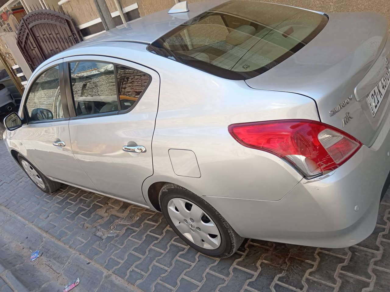 السلام عليكم سني هندي موديل 24سيارة خير من الله ماشيه 49بيهة طخه بل صندوك قبق الجنطه مبد ول جاملغ اليمين بي بارد اوتكحيل سيارة كامرة اوشاشه بلاد حساس خلفي مانع تزحلق اريل زعنفه تخم تاير مال الشركه بيه داخل السيارة عله وضع الشركه رقم السيارة سليمانيه بسمي   سعر 115 للستفسار ***********بي واتس مكان السيارة بغداد
