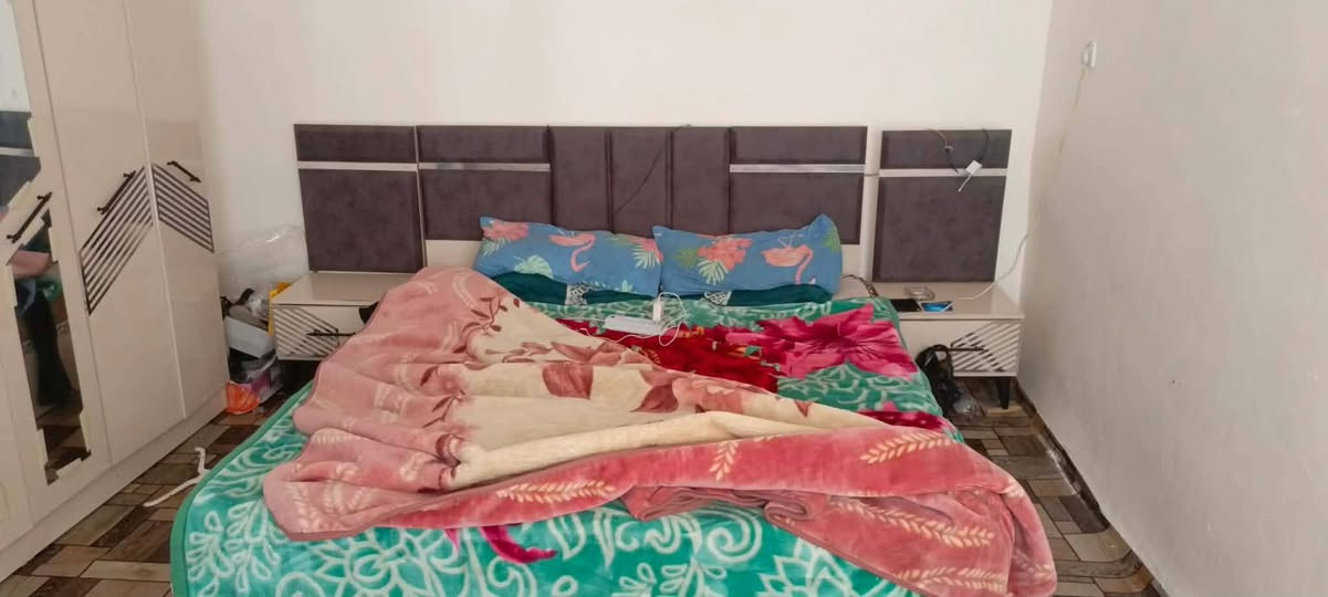 غرفه تركيه جديده. ما مستخدمه اقل الشهر  سعر 400


**إذا كنت صاحب هذا الإعلان وتريد حذفه لأي سبب، رجاءا أرسل رسالة إلى الدعم الفني**